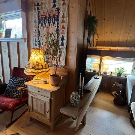 House In The Center Of Lom!nice And Large Outdoor Area! Apartment *